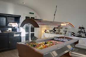 Skycity Hotel Atrigon