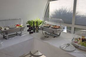 Skycity Hotel Atrigon