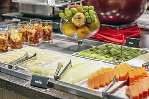 Hotel Deville Curitiba