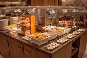 Hotel Deville Curitiba