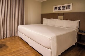 Hotel Deville Curitiba