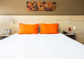 Littoral Hotel