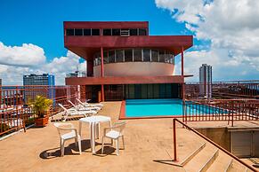 Taj Mahal Continental Hotel