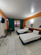 Taj Mahal Continental Hotel