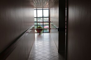 Taj Mahal Continental Hotel