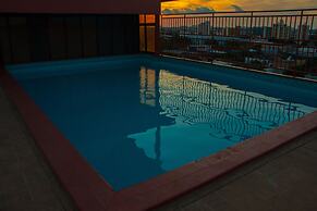 Taj Mahal Continental Hotel