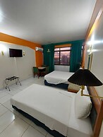 Taj Mahal Continental Hotel