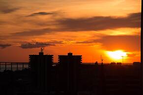 Taj Mahal Continental Hotel