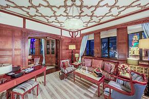 Fairmont Peace Hotel on the Bund