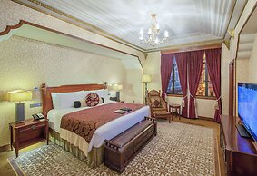 Fairmont Peace Hotel on the Bund