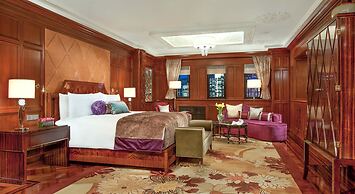 Fairmont Peace Hotel on the Bund