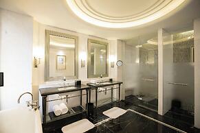 Fairmont Peace Hotel on the Bund
