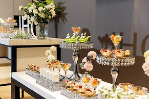 Holiday Inn Riverside Wuhan by IHG