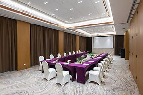Holiday Inn Riverside Wuhan by IHG