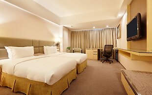 Holiday Inn Riverside Wuhan by IHG