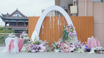 Holiday Inn Riverside Wuhan by IHG