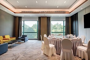 Holiday Inn Riverside Wuhan by IHG