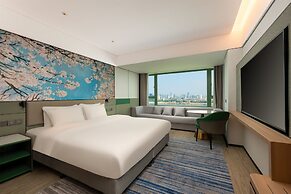 Holiday Inn Riverside Wuhan by IHG