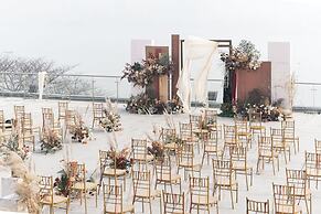 Holiday Inn Riverside Wuhan by IHG