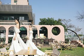 Holiday Inn Riverside Wuhan by IHG