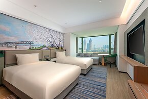 Holiday Inn Riverside Wuhan by IHG