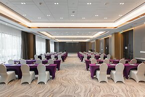 Holiday Inn Riverside Wuhan by IHG