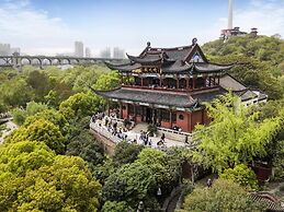 Holiday Inn Riverside Wuhan by IHG