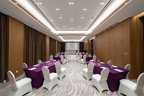 Holiday Inn Riverside Wuhan by IHG