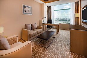Holiday Inn Riverside Wuhan by IHG