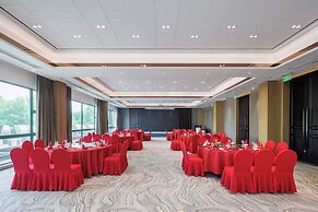 Holiday Inn Riverside Wuhan by IHG
