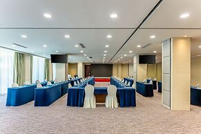 Holiday Inn Riverside Wuhan by IHG