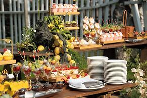 Holiday Inn Riverside Wuhan by IHG