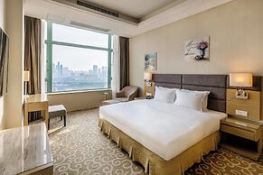 Holiday Inn Riverside Wuhan by IHG