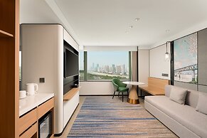 Holiday Inn Riverside Wuhan by IHG