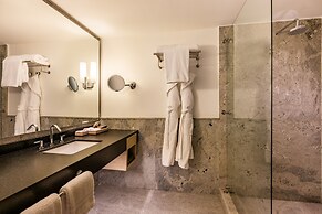 Four Seasons Hotel Bogota