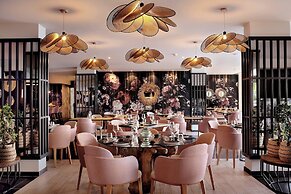 Royal Apollonia by Louis Hotels