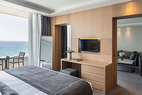 Royal Apollonia by Louis Hotels