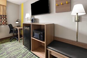 Super 8 by Wyndham New Stanton