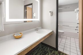 Super 8 by Wyndham New Stanton
