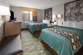Super 8 by Wyndham New Stanton