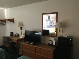 Super 8 by Wyndham New Stanton