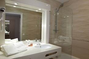 The Originals Boutique, Hôtel Les Trois Roses, Grenoble Meyla