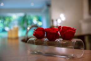 The Originals Boutique, Hôtel Les Trois Roses, Grenoble Meyla