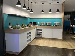 Holiday Inn Paris - Montmartre by IHG