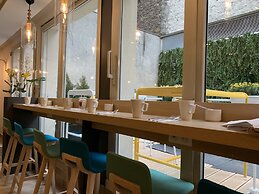 Holiday Inn Paris - Montmartre by IHG