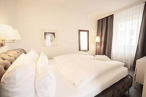 Bernstein Villa Kastania