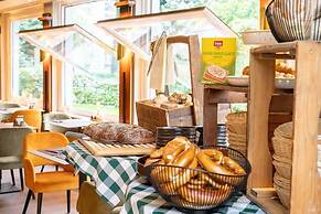 Bernstein Villa Kastania