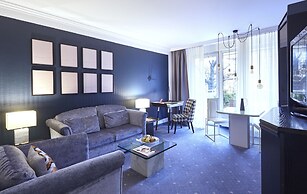 Bernstein Villa Kastania