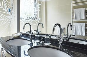 Bernstein Villa Kastania