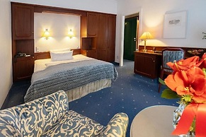 Bernstein Villa Kastania